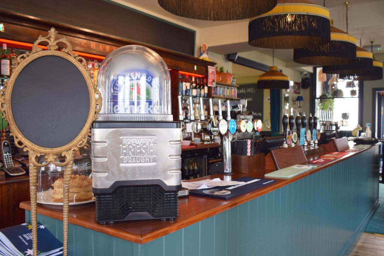 The Stirling Arms Pub &