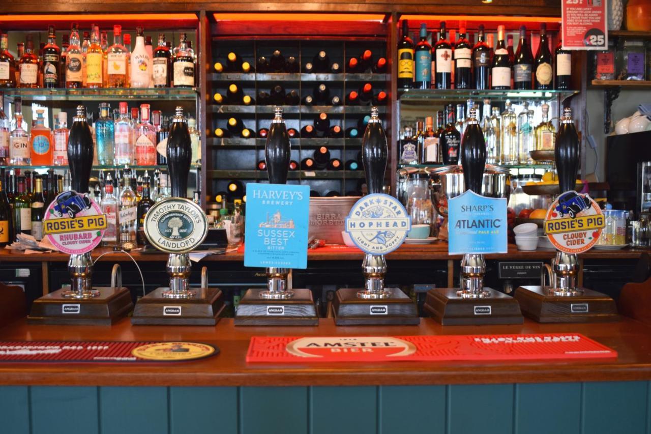 Gasthof The Stirling Arms Pub & Hove
